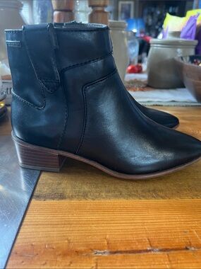 Rockport Geovana Leather Ankle Booties with Low Heel Waterproof sz 6